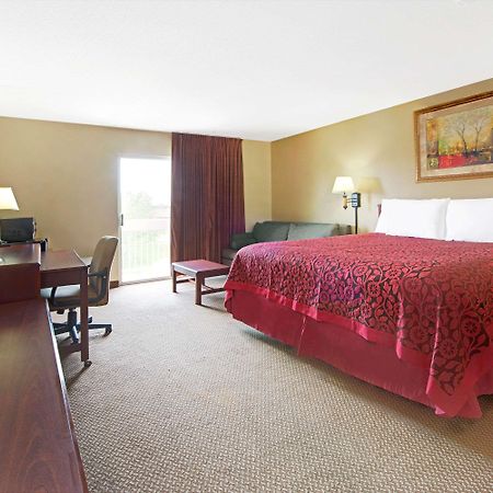 Days Inn By Wyndham St. Louis/Westport Mo Maryland Heights Eksteriør bilde