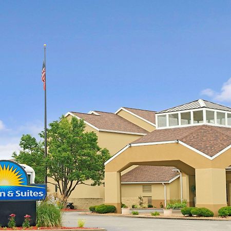 Days Inn By Wyndham St. Louis/Westport Mo Maryland Heights Eksteriør bilde