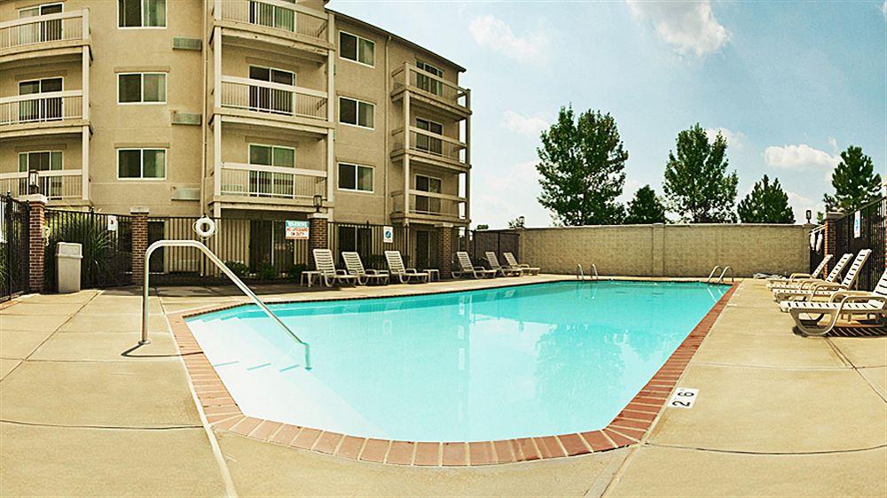 Days Inn By Wyndham St. Louis/Westport Mo Maryland Heights Eksteriør bilde