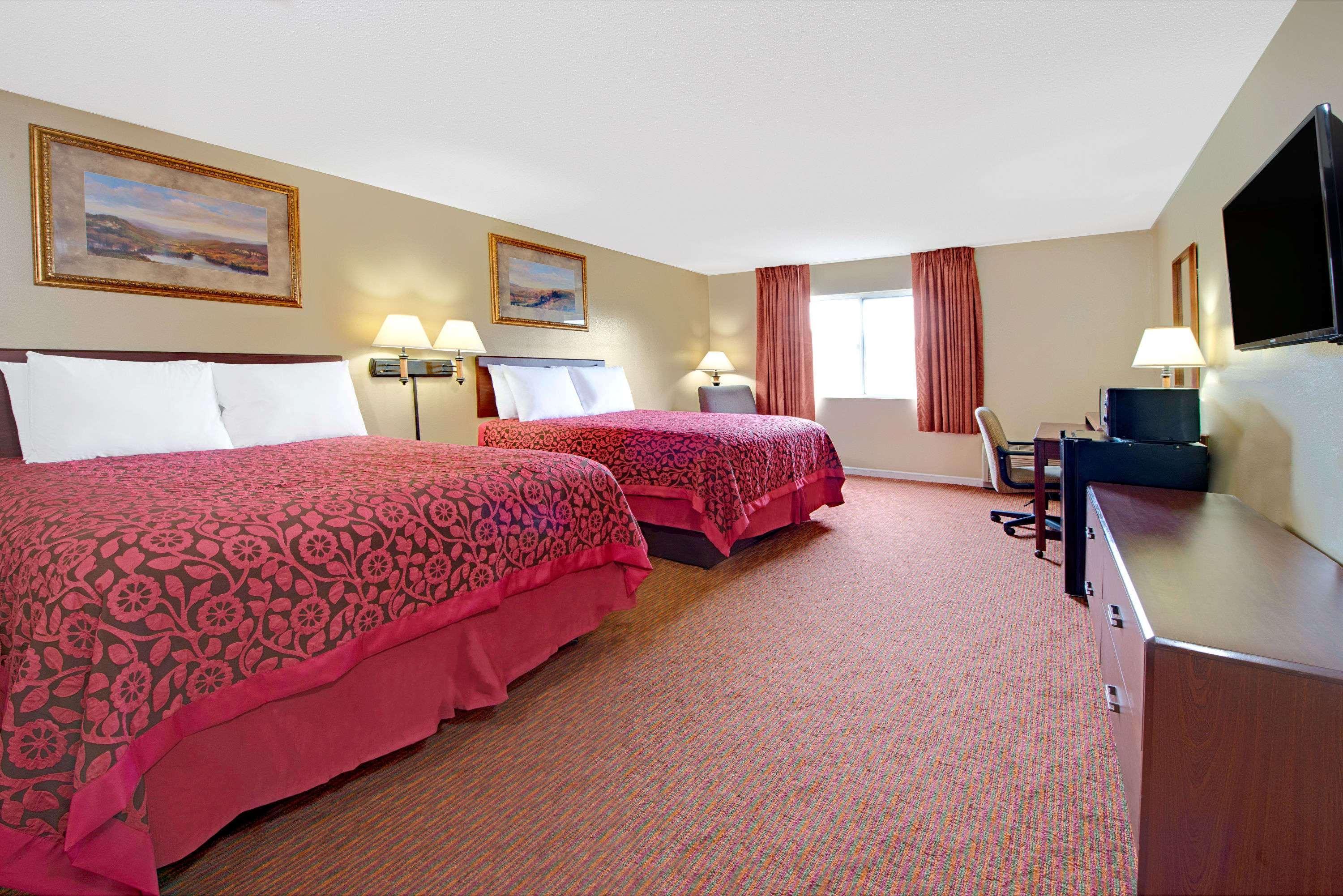 Days Inn By Wyndham St. Louis/Westport Mo Maryland Heights Eksteriør bilde