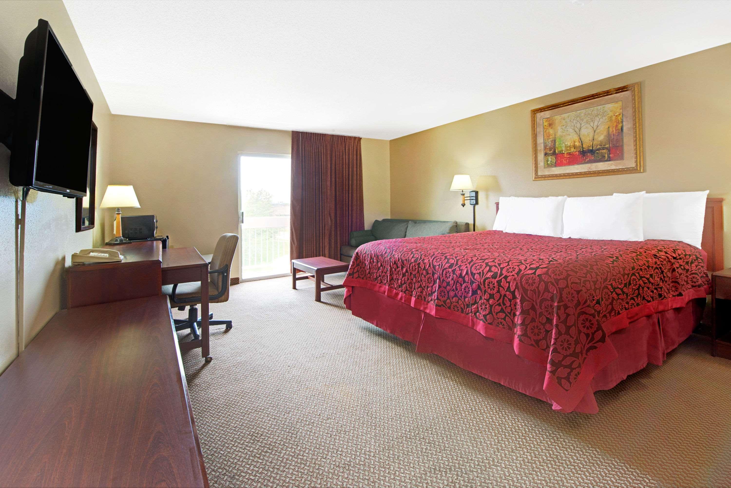 Days Inn By Wyndham St. Louis/Westport Mo Maryland Heights Eksteriør bilde