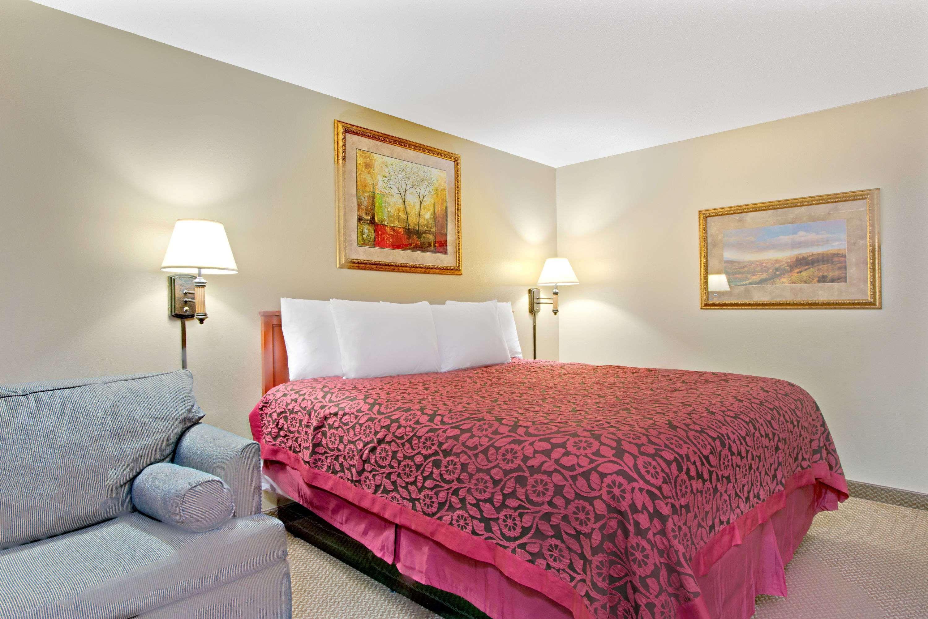 Days Inn By Wyndham St. Louis/Westport Mo Maryland Heights Eksteriør bilde