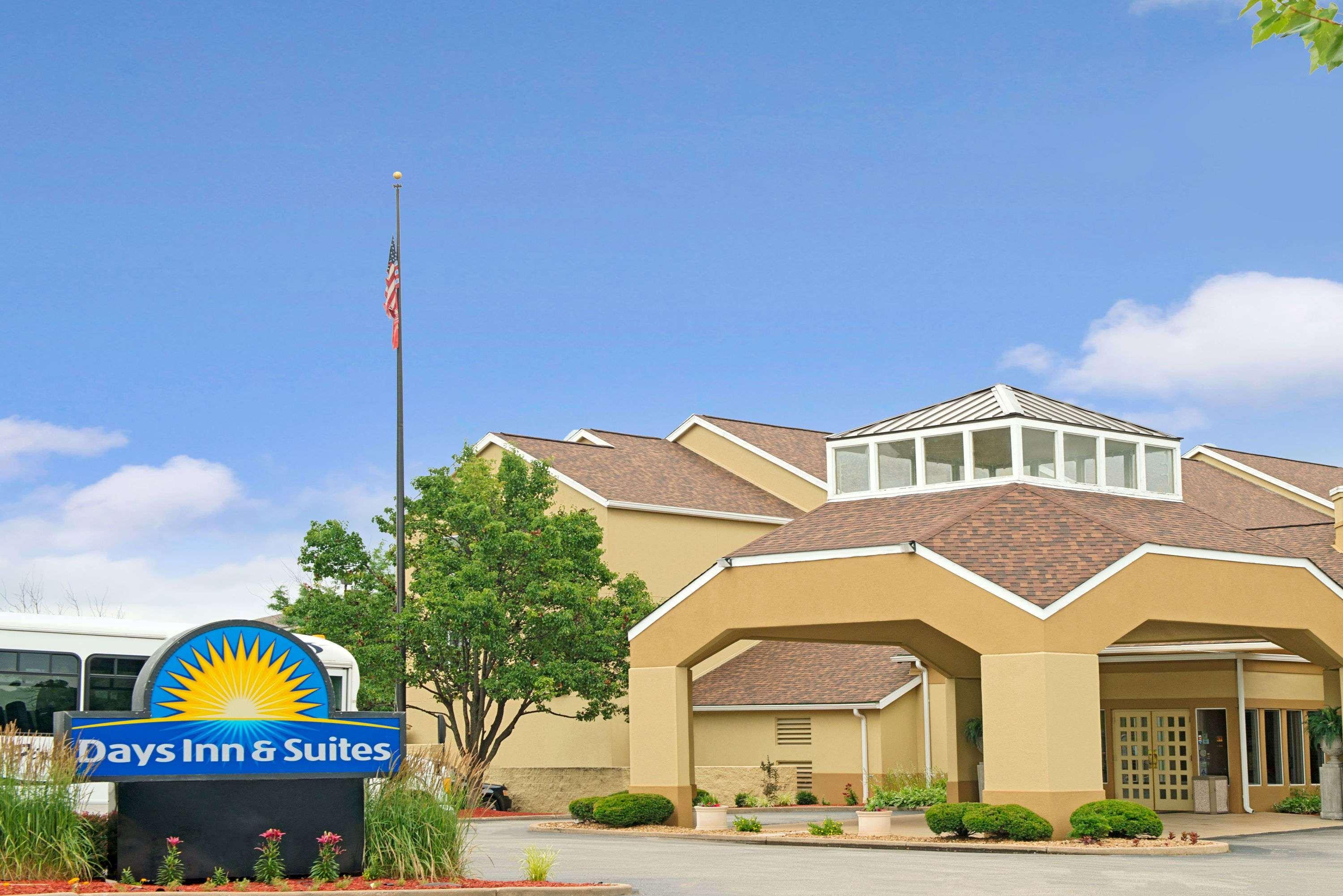 Days Inn By Wyndham St. Louis/Westport Mo Maryland Heights Eksteriør bilde