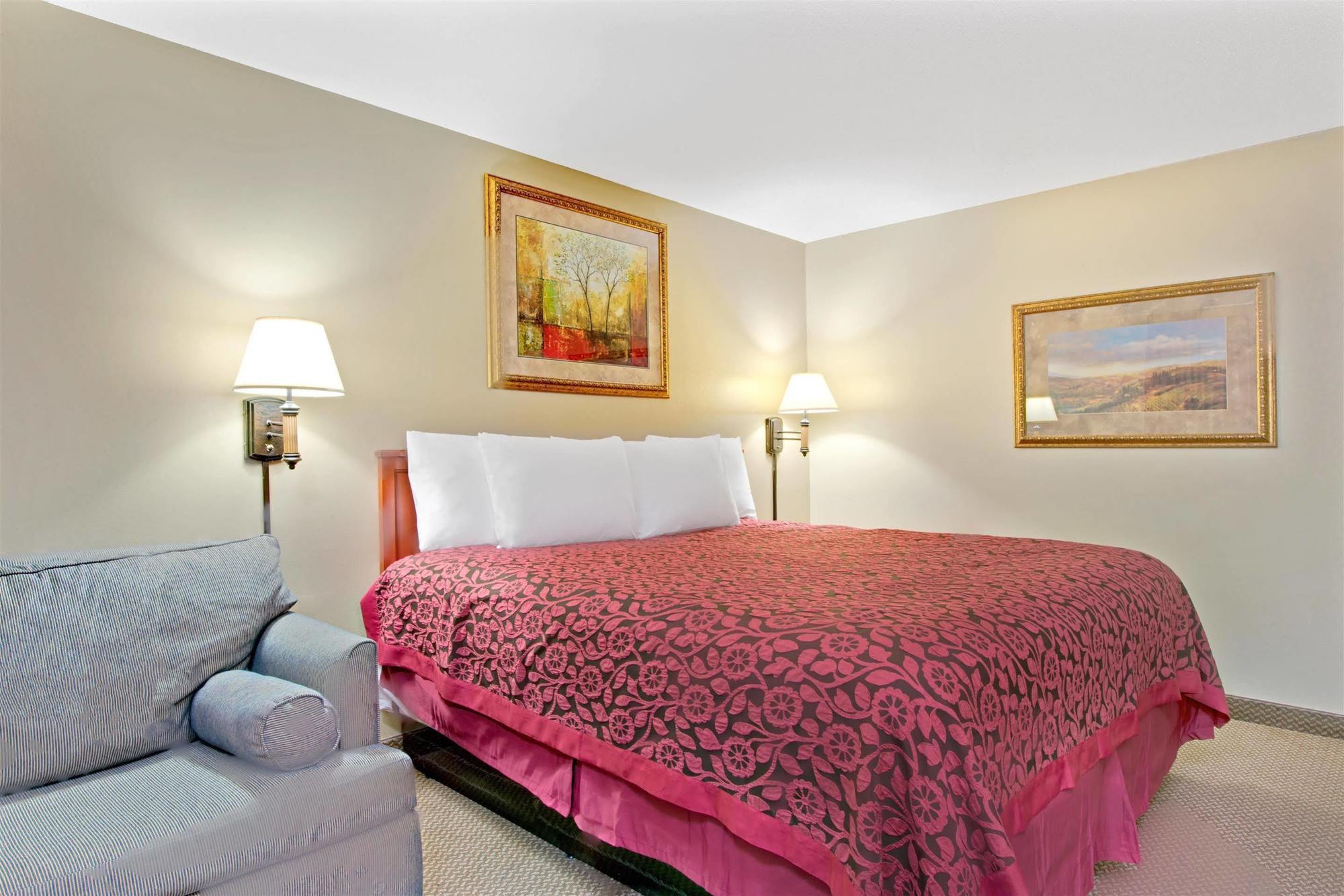 Days Inn By Wyndham St. Louis/Westport Mo Maryland Heights Eksteriør bilde